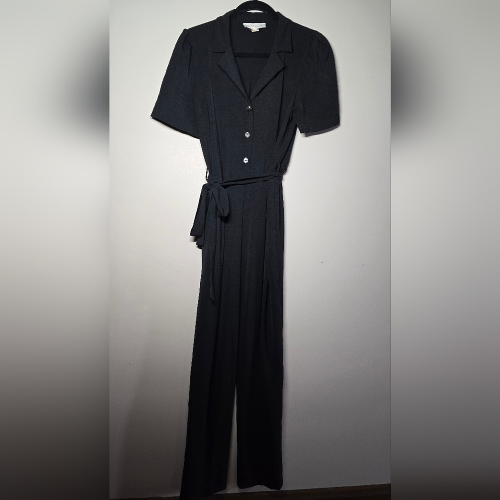 Elegant Black Jumpsuit With Pockets